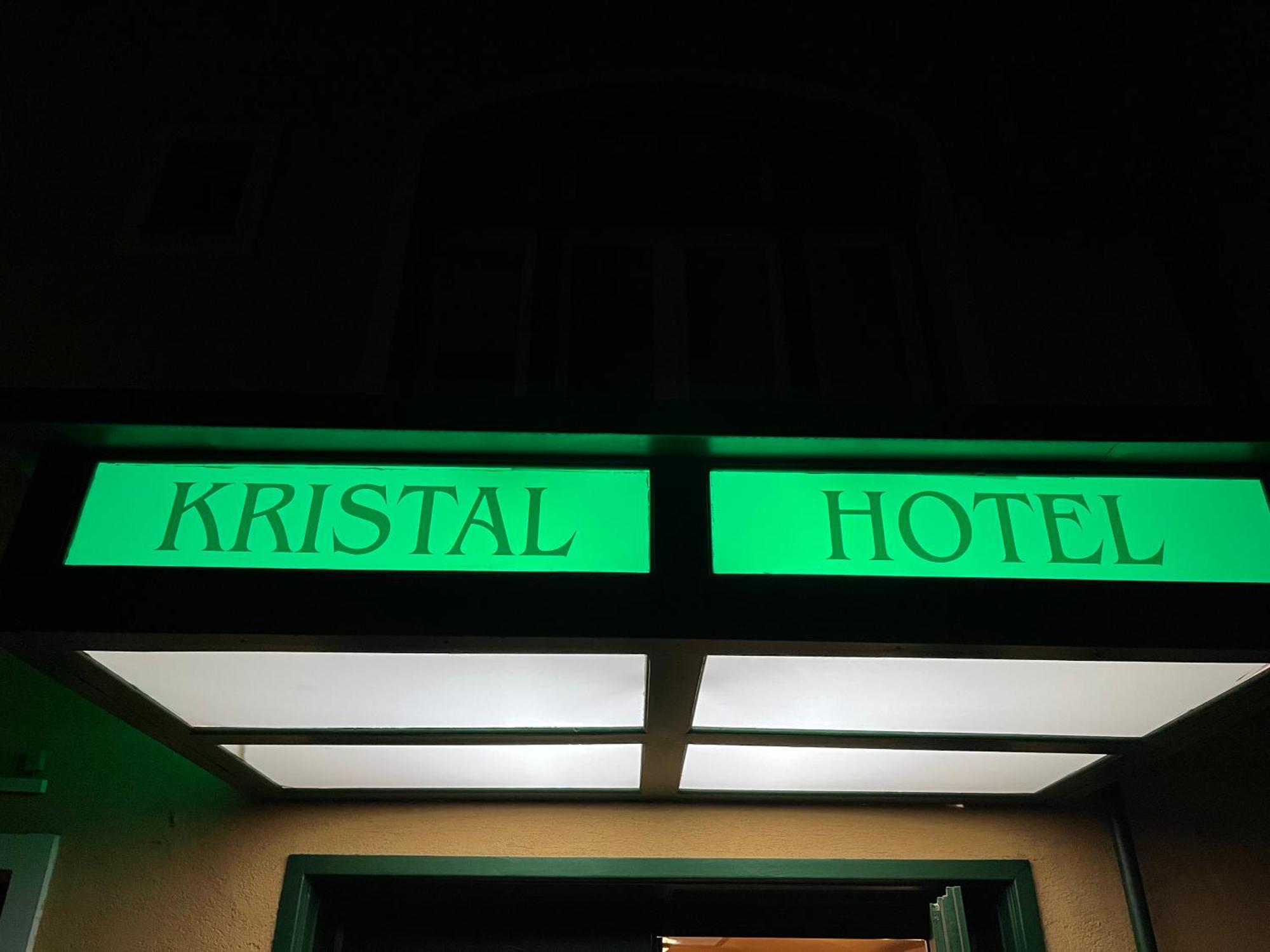 Hotel Kristal Gellert Hill Budapesta Exterior foto